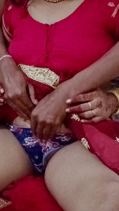 Rhea's husband lived abroad for a long time, otherwise Riya had sex with her husband's elder brother | Clip 1