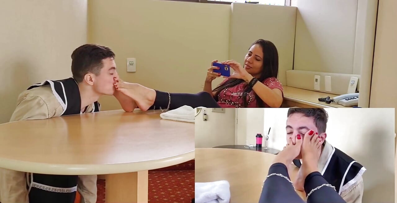 Sexy Dominant Maid Punishes Chauvinist Big Boss