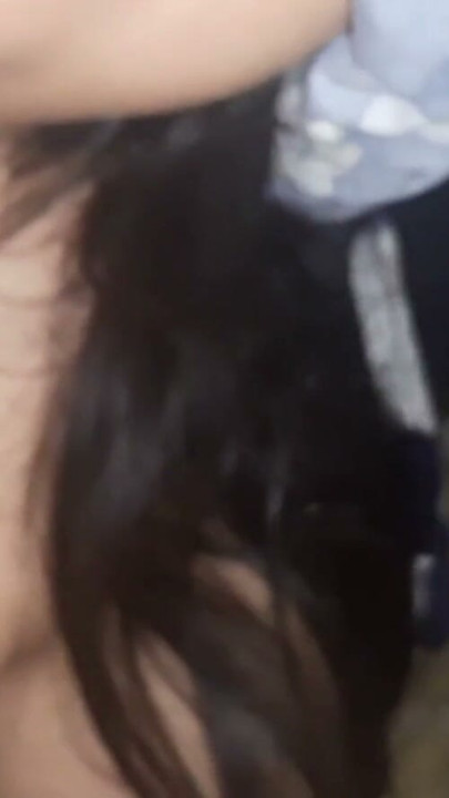 Ibu tiri Afrika memberikan blowjob kepada zakar anak tiri | Klip 1