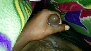 bihari pojke cumming rajai me lund ka paani nikala