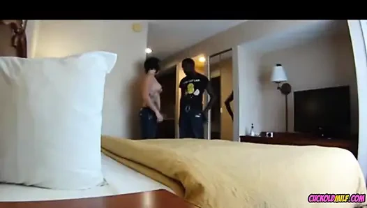 Cuckold-MILF - ehefrau, die betrügt