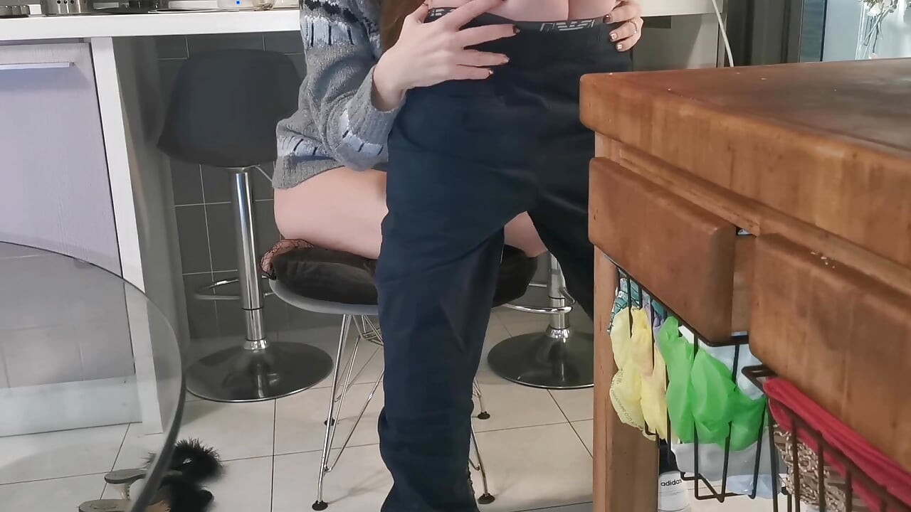 Посвящено любителям подошв в нейлоне