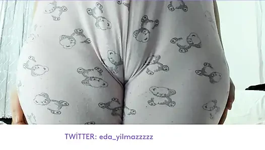 CAMEL TOE- PİJAMAYLA MASTURBASYON- TURK PORNO- TURK MILF