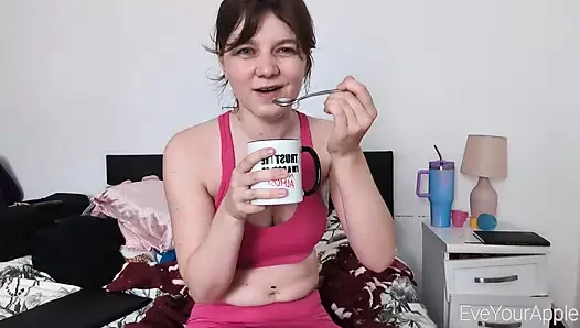 Cute Gym Girl Eve Catches You Up On Life
