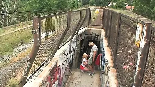 Dangerous outdoor sex for a horny young couple