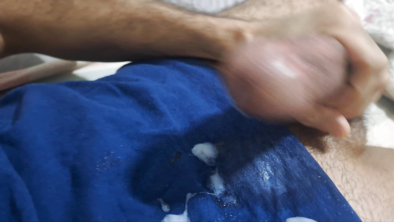 Two masturbation sessions and two orgasms in a row, with lots of cum!