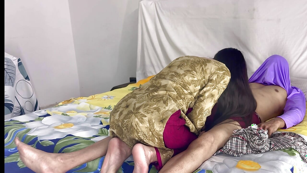 継母は もう Tadaf Gyi Aur Mere Lund Ko Chusne Lag Gyi Aur Khubh Chudai Chvayi