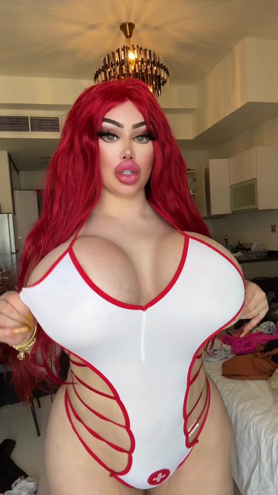 Bibi bugatti si cewek cantik semok dengan tubuh semok lagi asik muasin memeknya