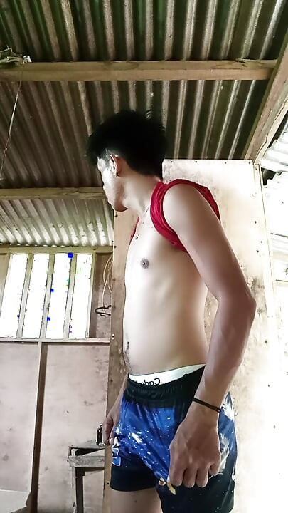 Twink Jameson's Hot Outdoor Wank & Soapy Shower Play