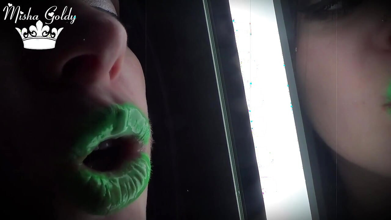 Mesmerized phosphoric glossy green lips