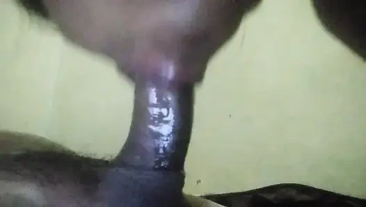 Istri tetangga suka Nyepong Kontol