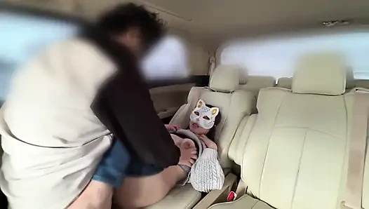 Sebelum bekerja, mereka berdua berhubungan seks mobil