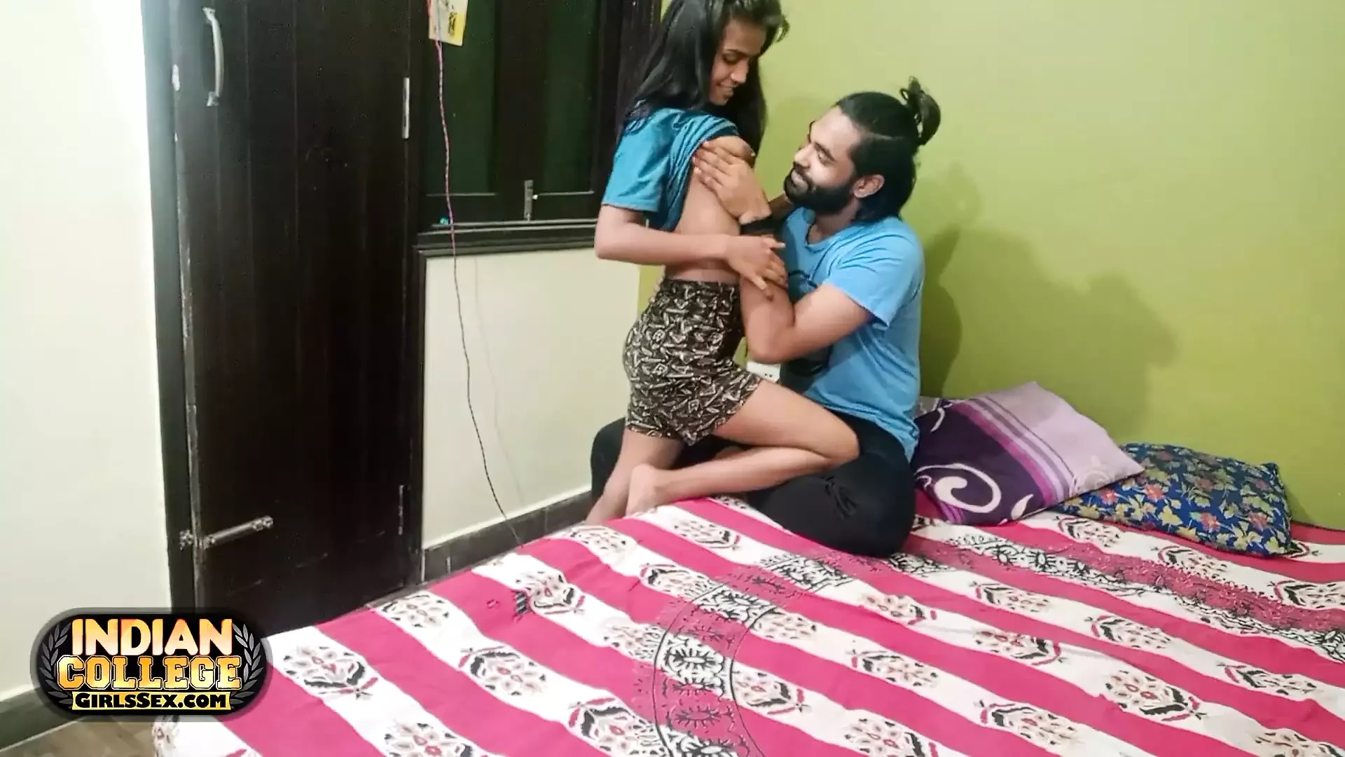 Pacar india kurus berusia 18 tahun yang berair dientot sama cowok india