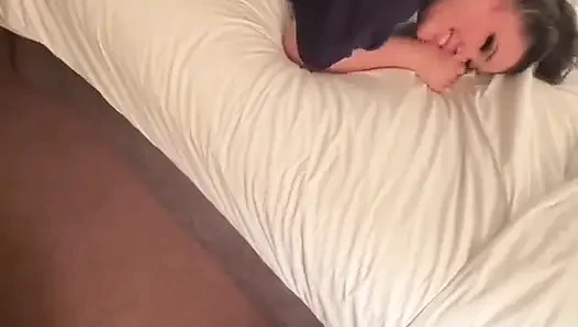 Gavat boğalar magnum prezervatifimi takmak zorunda kaldı ve sikilişimi izledi