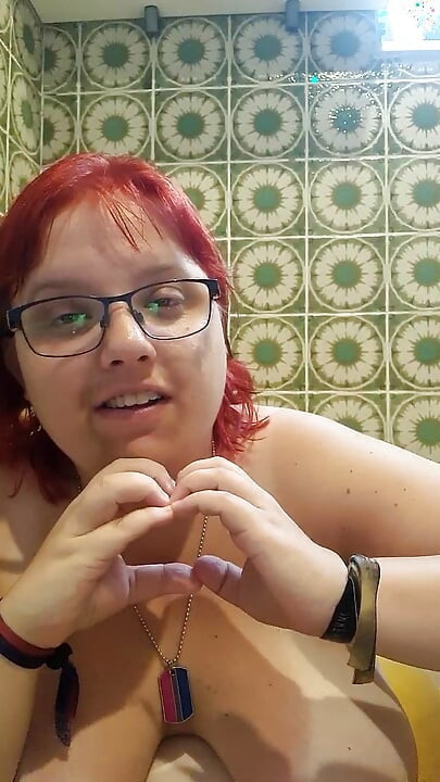 Udder cow Anna-Maria Lindel live in front of cam (bathtub) 21.08.2025
