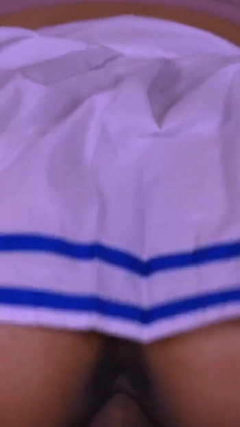 Must-see moment from "The schoolgirl and the best friend kissed in the dark corner."