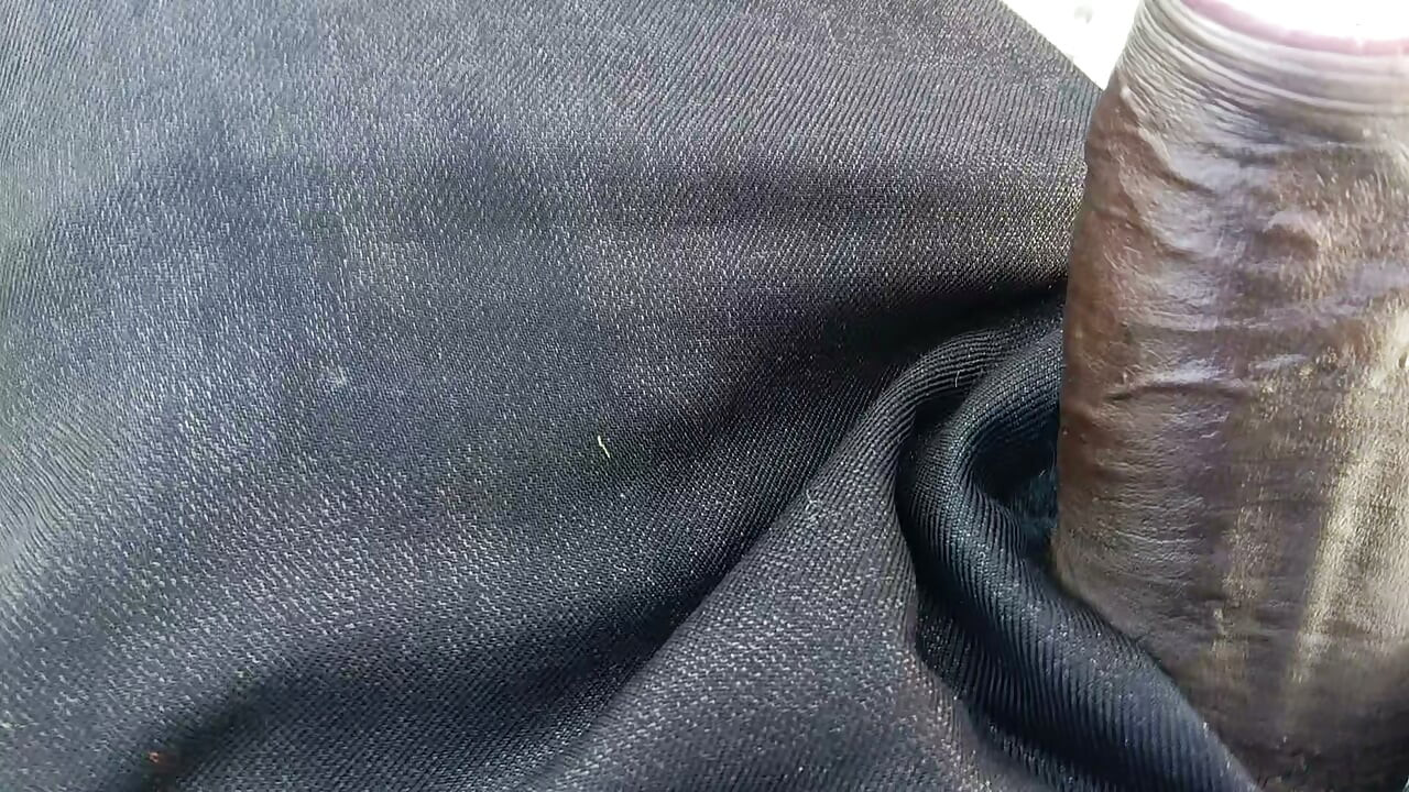 Beim massieren des Penis kam das zeug raus.