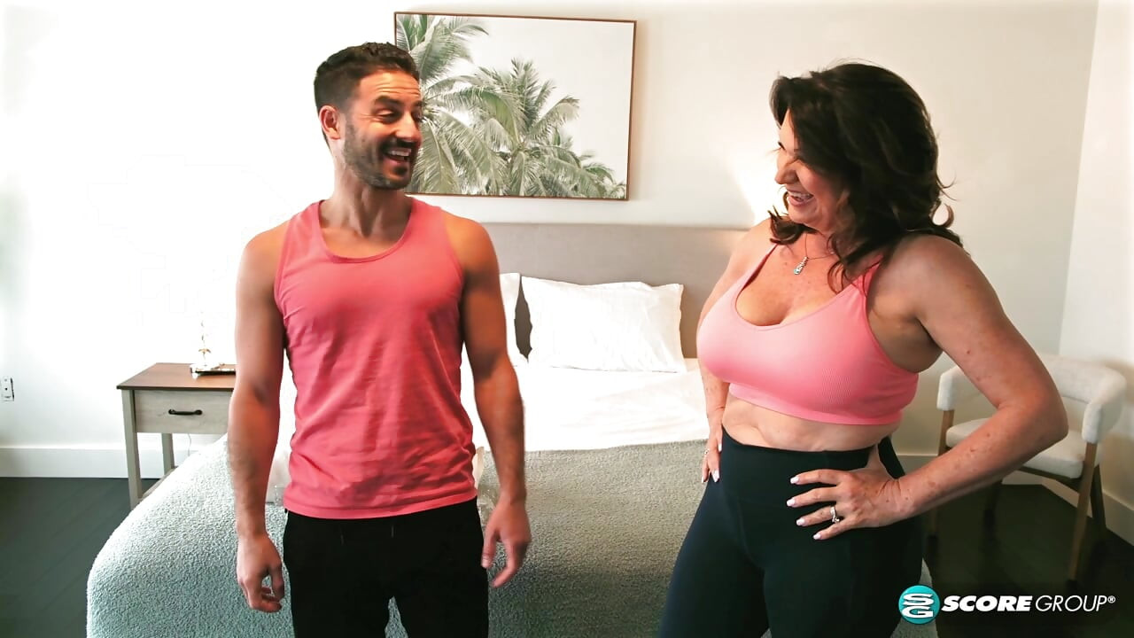 Wife and mom Lani Dulce, 61, fucks her personal trainer. Her