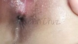 Closed Up Clit Rubbing – She Keeps on Cumming