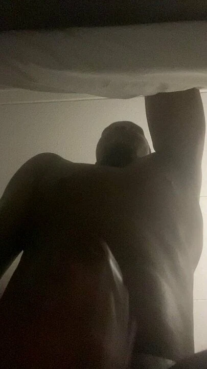 Under view cum shot
