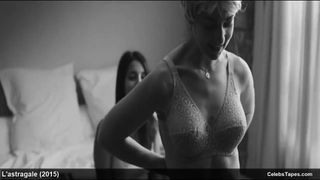 Esther Garrel &amp; Leila Bekhti naakt en sexy video