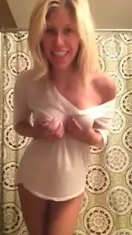 Babe strips and mastrubates