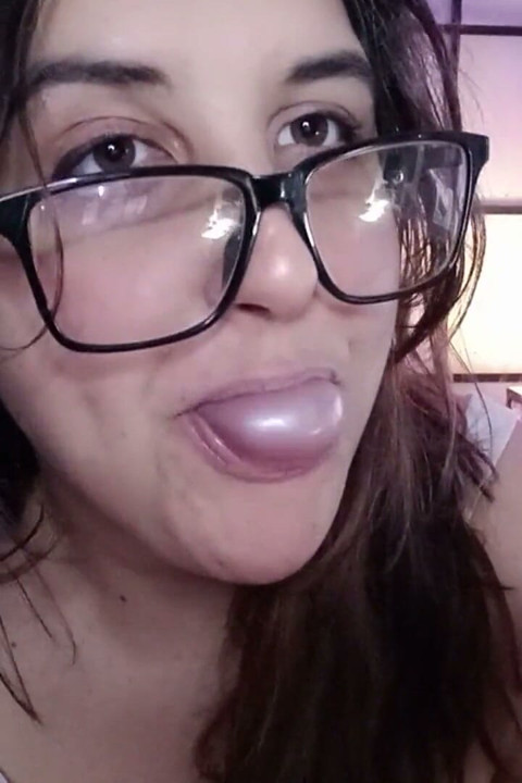 First Time Trying Big Bubbles with Bubbaloo - Bunny Looner