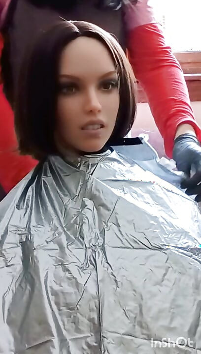 Lauren's shampoo cape fetish adventure, she wears them all