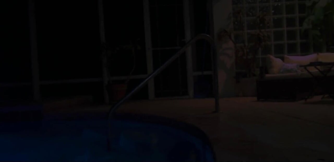 Berenang malam
