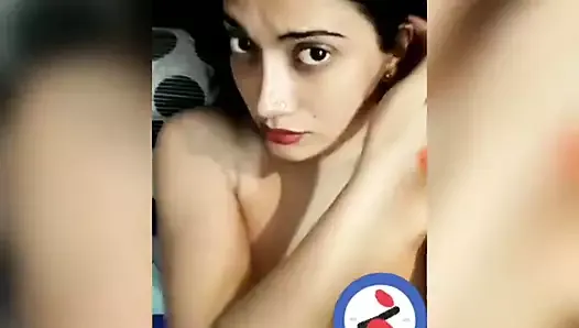 Горячий сексуальный видео-звонок индийской подруги