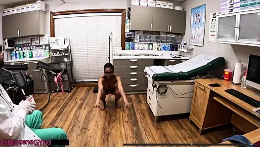 Fisik pintu masuk Universitas Tampa - daisy Mynx