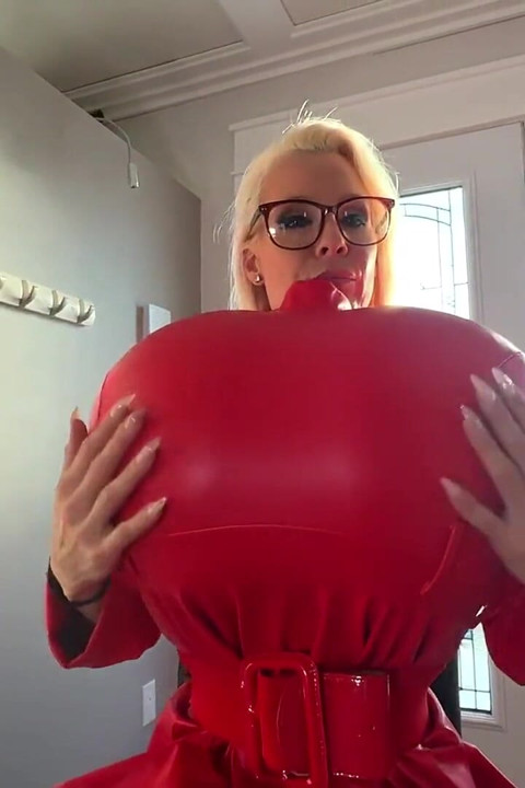 Magic Cap Expansion with High Heels Boots Full Video