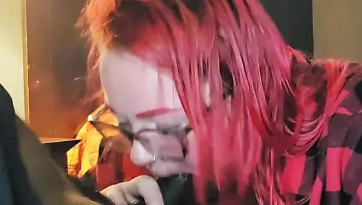 Si cewek hot rambut merah aubrey bigbabe304 lagi asik ngentot kontol raksasa pria kulit hitam