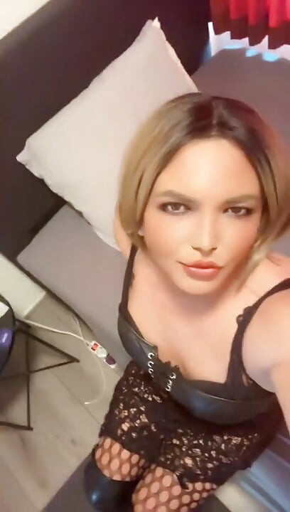 Je Me Suis Habillée En Femme, Je Me Suis Maquillée, Et Je Suis Devenue Transgenre. Qu’en Pensez-vous?