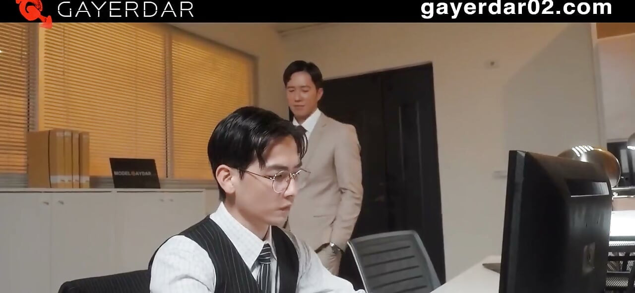 Gdsr-001-2 Gaydar Office Ep2: Threesome with Chastity Slave