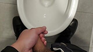 Mittagszeit toilettenkabine sperma
