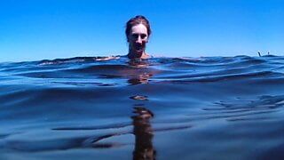Bajo el agua (bikini)