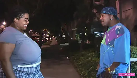 Shorty Mac fucks a gorgeous BBW