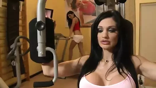 Aletta Ocean & Sofia Cucci special training