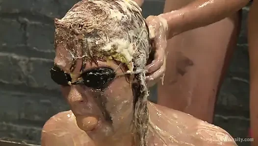 Sploshing Sexy Sensation with Food for Play and Pain