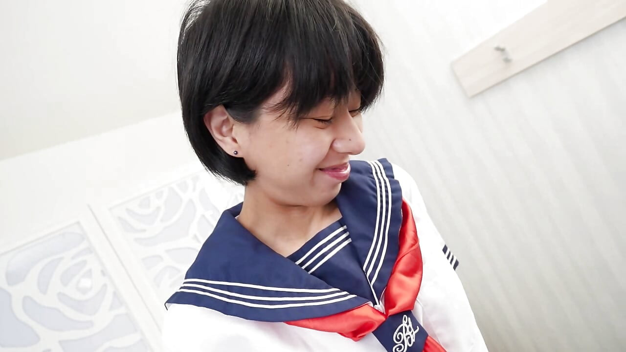 Hitomi Tamura The Amateur Woman in Uniform Who Eagerly Provides Intimate Service Vol 3