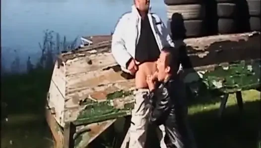 Vahşi Duşta Sikiş Ve açık Havada Grup Seks Derlemesi