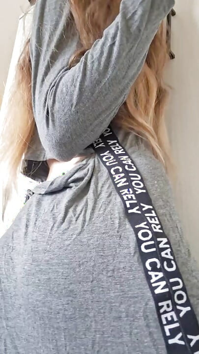 I've got a bit of a domestic kink, and I can keep a secret !