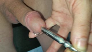Verwijder pijp 10 mm van pimmel