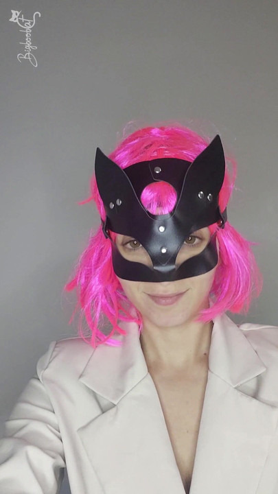 Erkunde mein vergnügen mit meiner kitty-maske und den dicken titten