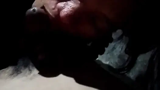 Damadın bir kayınbiraderi penisi verildiğinde