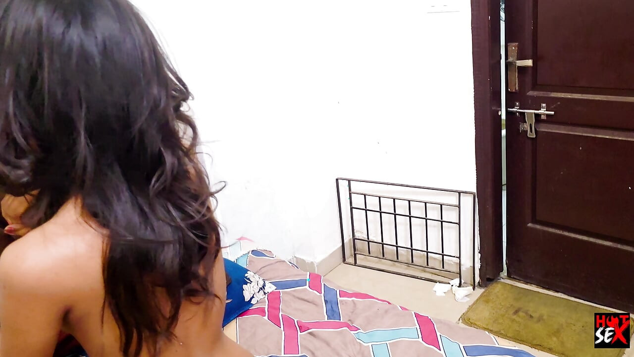 A indian desi Girlfriend come to meet boyfriend and Hardcore Fucking Kissing sex between them