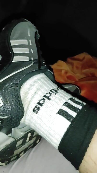 Dirtyjunkbro Playing, Dirty, Smelly Socks, Piss and Drink