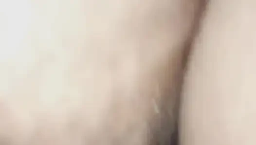 Aku siap untuk mendapatkan vaginaku kacau oleh saudara iparku, aku butuh penis.