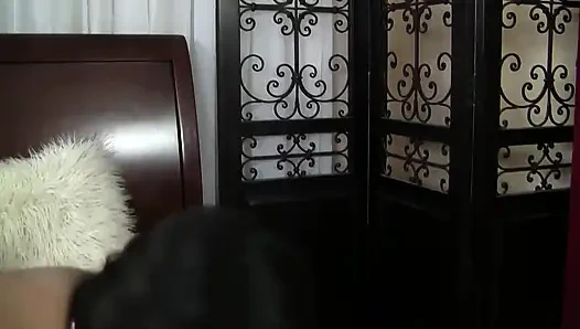 Große fette latina nimmt einen riesigen reifen schwanz